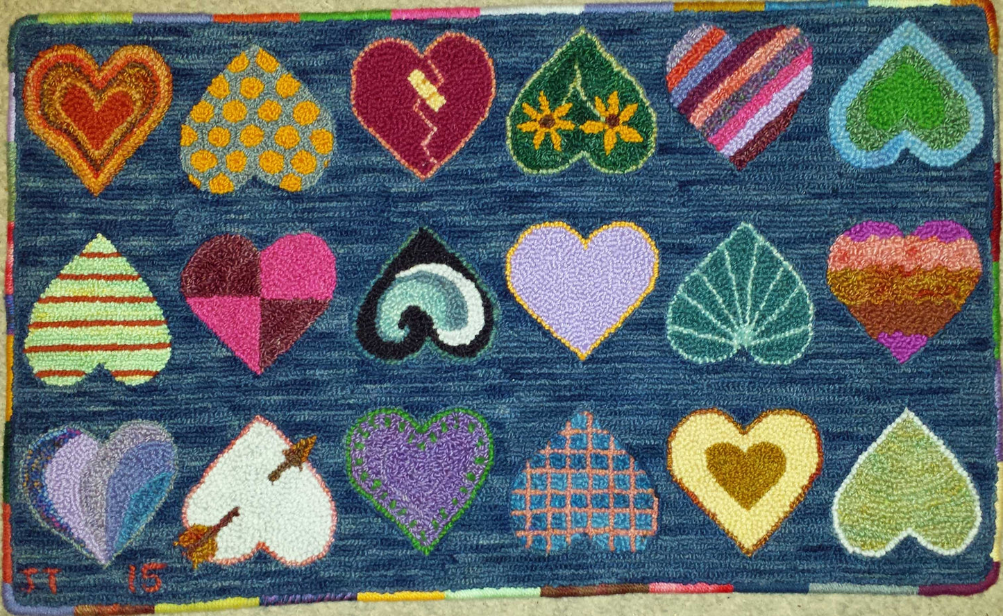 Hearts Pattern on linen, 30"x18"