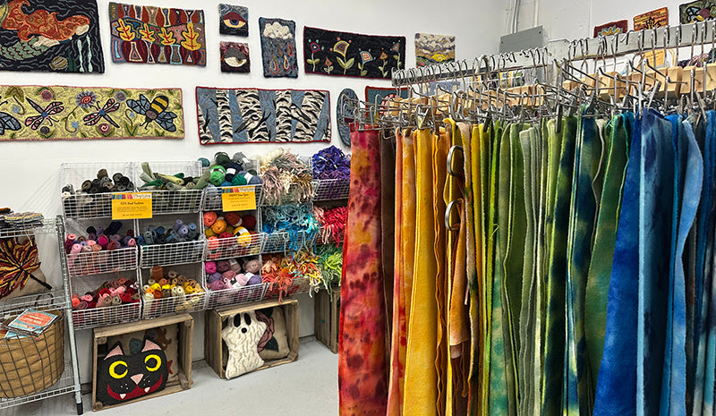 Magpie Times: Busy Bees