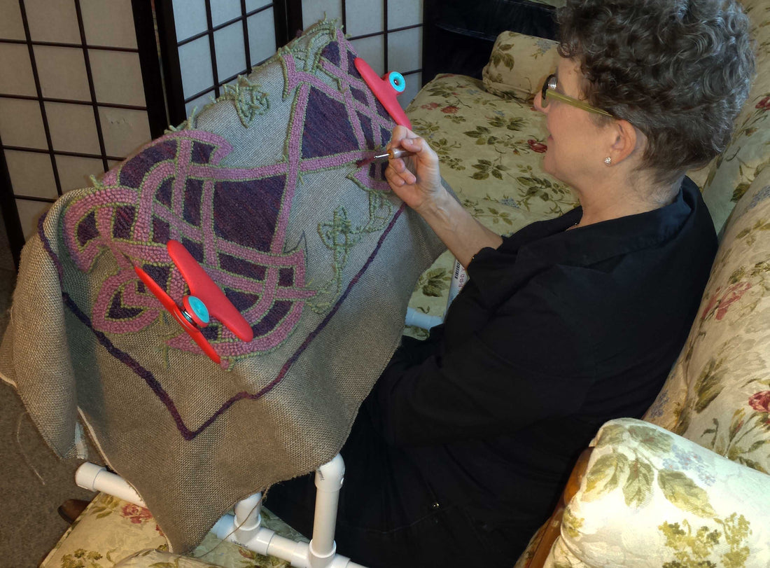 DeLovely Rug Hooking Lap/Floor Frame Instructions Little House Rugs