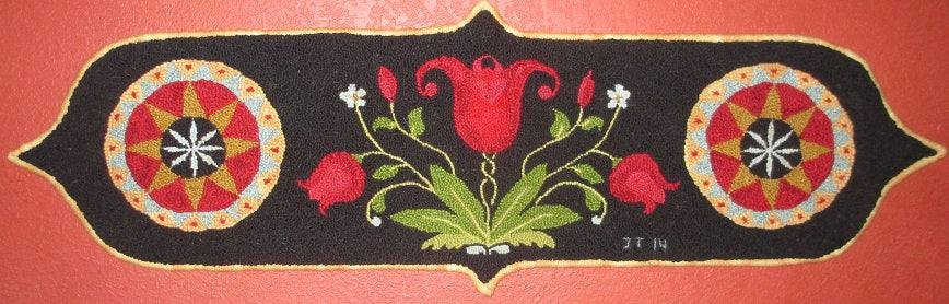 Penn Dutch Pattern on linen, 14.5"x47"